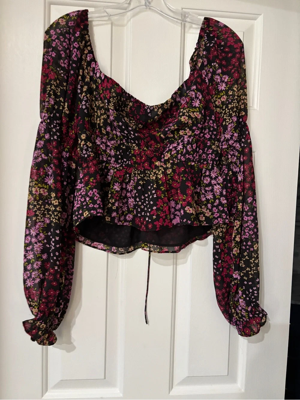 ASTR Black Floral Ruched Peplum Top - Size Large